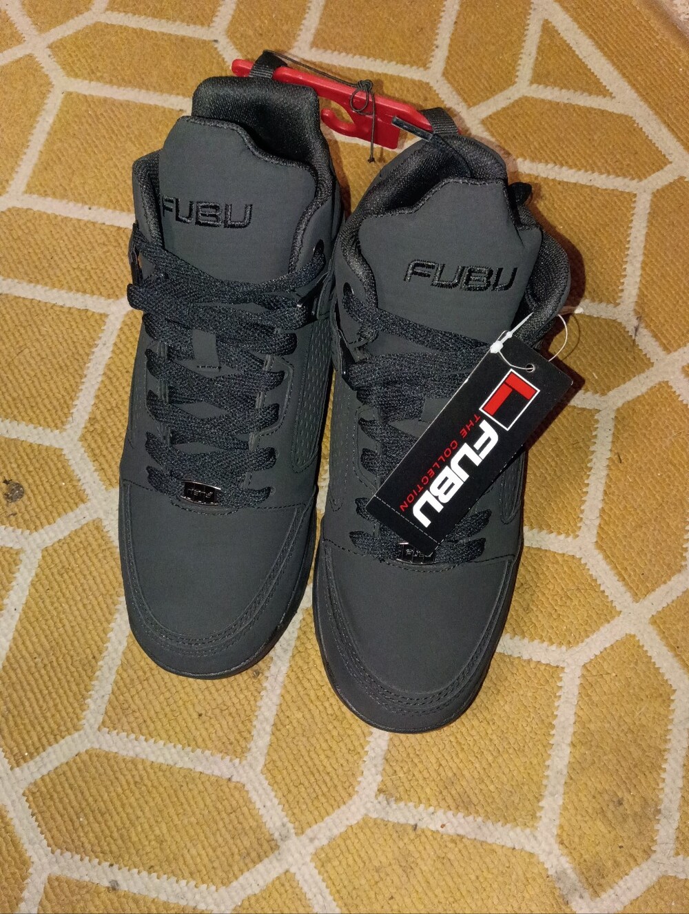 Men's Fubu Knight Basketball High top Sneakers.